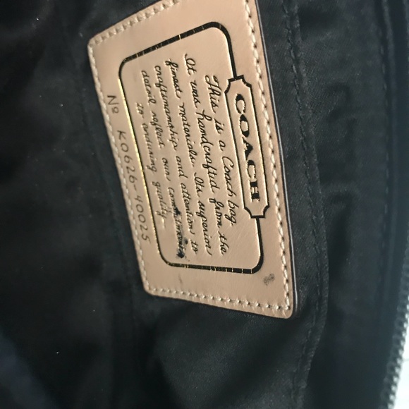 Two Coach makeup bags, one gold, one black - Picture 3 of 3